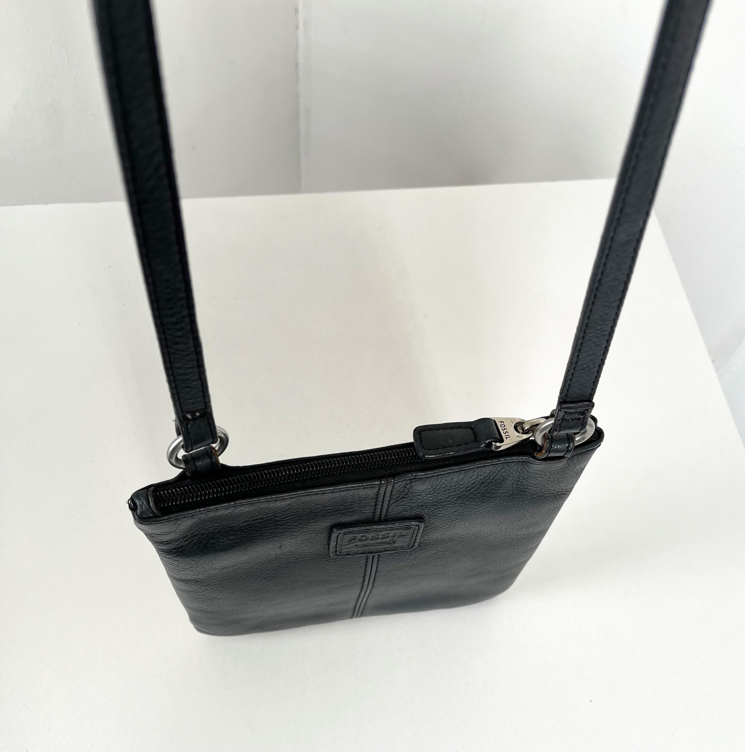 Fossil Black Pebbled Leather Small Crossbody Bag-shoulder