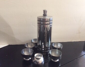 Mid century mixer and cups