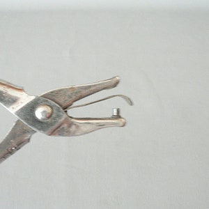 Latch Hook, Stapler, Plastic Clothes Pins, Hole Punch, Glove Form image 7