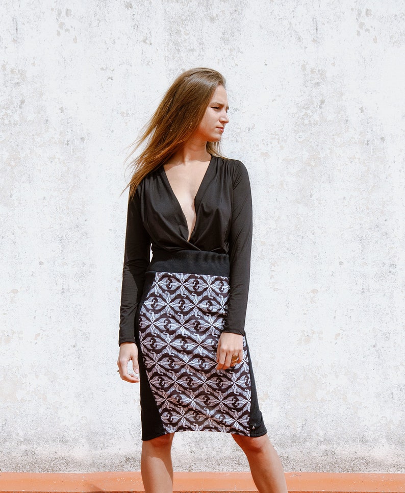 Asymmetrical skirt / Sexy tight skirt / Urban style skirt / Elastic waist skirt / Open back skirt / Bird print image 7