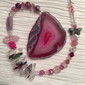 Pink Agate slice beaded sun catcher, Pink Sun catcher, Gemstone and Glass Suncatcher, Pink Glass Suncatcher, Gifts for her