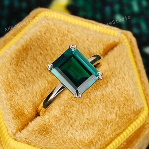 Double Prongs Ring,Solitaire Emerald Ring,4.2CT Lab Created Emerald Engagement Ring,Anniversary Gift For Women,14K Plain Gold Band Ring