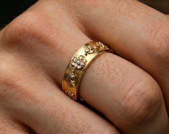 Vintage Embossed Floral Leaf Mens Solid Gold Ring, Wide Comfort‑Fit Band, Unique Groom Wedding Promise Ring for Him