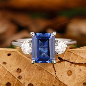 Vintage Ring,7x9mm Emerald Cut Lab Created Sapphire Ring,Engagement Ring,Wedding Ring,Moissanite Accents Ring,Anniversary Gifts For Women