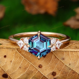 Vintage Alexandrite Ring,7mm Hexagon Cut Alexandrite Engagement Anniversary Ring,Birthstone Ring,Anniversary Gift For Women,Rose Gold Ring