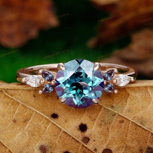 Delicate 2CT Round Cut 8mm Alexandirte Engagement Ring,Anniversary Ring For Women,Cluster Alexandrite Ring,Wedding Ring,Solid Rose Gold Ring