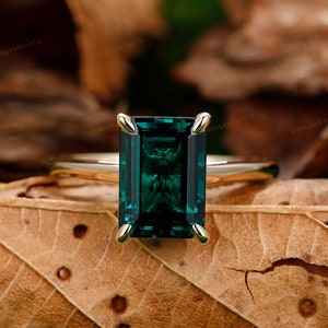7x10MM Solitaire Emerald Engagement Ring,Retro Minimalist Style Anniversary Promise Ring,4 Prongs Wedding Ring,14K Gold Plain Band Ring