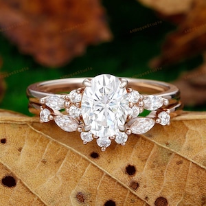 Bridal Set,Oval Cut 1.5CT Moissanite Wedding Ring Set,Vintage Moissanite Engagement Ring Set,2pcs Rings,Cluster Moissanite Ring,Custom Ring