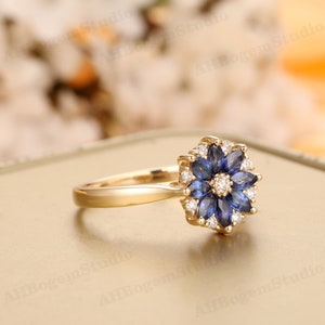 Natural 0.945CTW Blue Sapphire 14K Solid Gold Female Ring,Diaomonds Accents Engagement Ring,Anniversary Ring,Ring for Women,Flower Design image 2