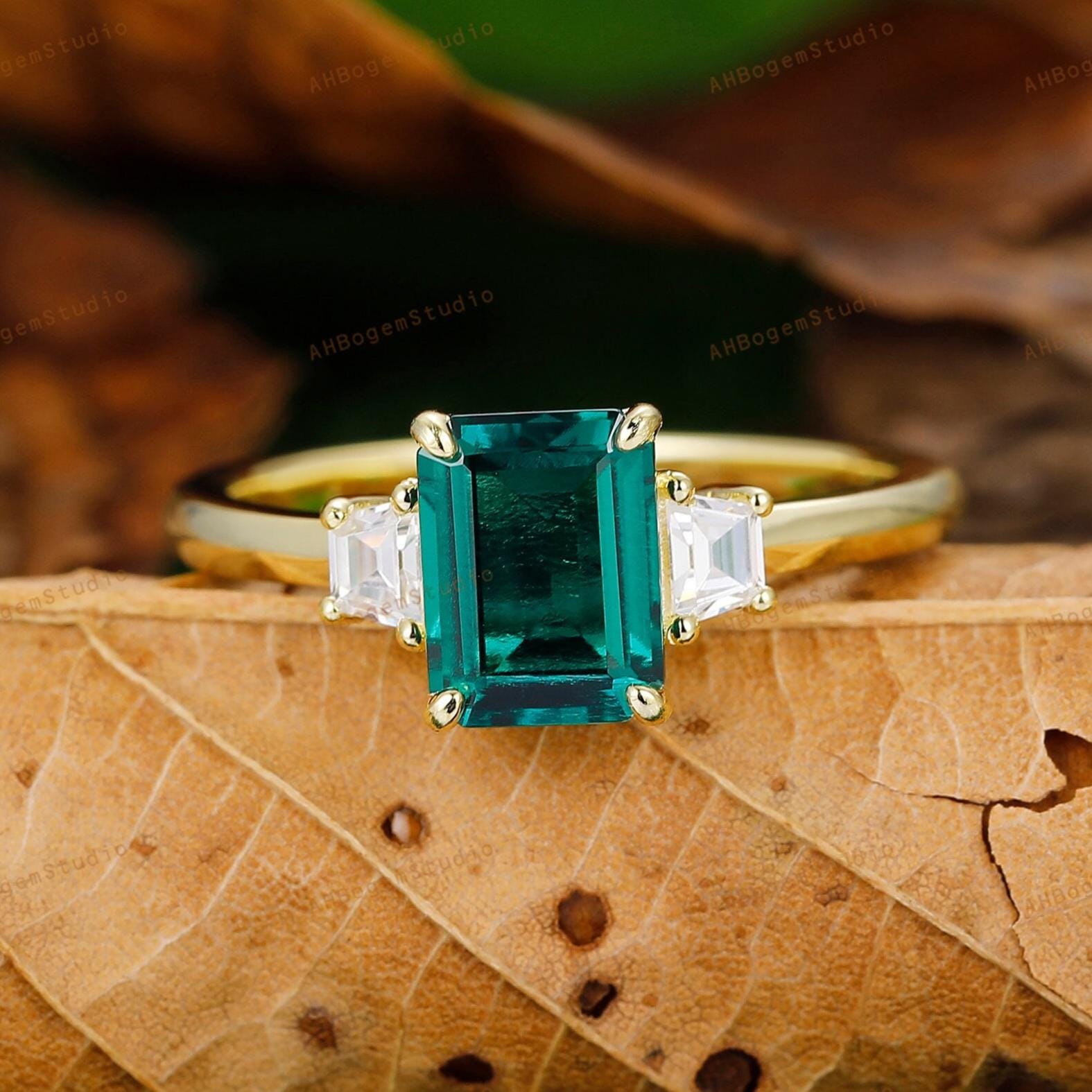 Antique Ring, 6x8mm Lab Created Emerald Center Engagement Ring,Art Deco Engagement Ring,Anniversary Ring,Promise Ring,Ring For Women
