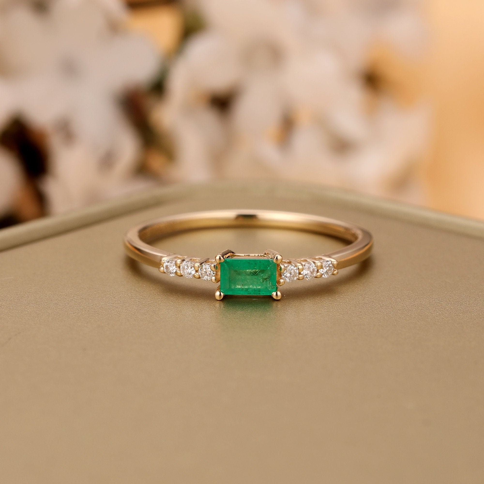 14k yellow gold natural green emerald 2.64ct oval 10x7.4mm