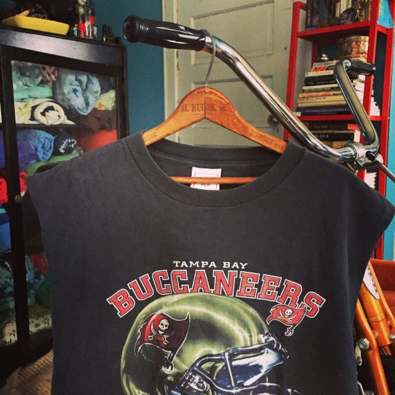 buccaneers tee shirts