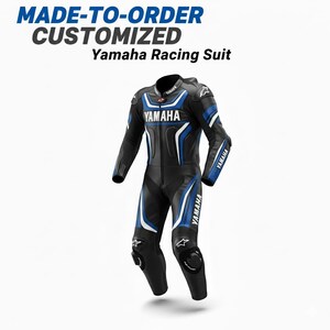 Könnte beinhalten: Schwarzer und blauer Yamaha Rennanzug mit weißen Akzenten. Der Anzug hat das Yamaha-Logo auf Brust, Armen und Beinen. Der Text "MADE-TO-ORDER CUSTOMIZED Yamaha Racing Suit" steht oben.
