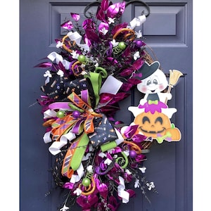 Halloween Ghost Wreath, Boo Swag Wreath, Ghost Decor; Halloween Decor, Fall Decor, Fall Wreath, Autumn Wreath, Spooky Wreath, Scary Wreath