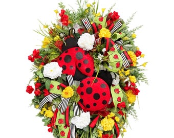 Guirnalda de mariquitas caprichosa, decoración de verano para el porche, exuberante vegetación, adornos de mariquitas hechos a mano.