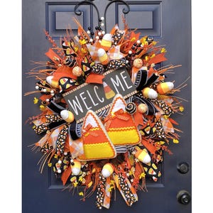 Ghirlanda di Halloween con mais caramellato per la porta d'ingresso, ghirlanda con cartello di benvenuto, decorazioni autunnali, decorazioni per la casa di Halloween spettrali e carine, ghirlanda di caramelle di Halloween
