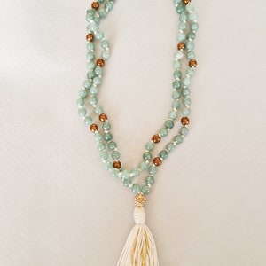 WHITE TARA MALA long jade necklace Lotus seed Silk tassel Myanmar Jade in sage green Yoga Necklace Yoga Mala imagen 2