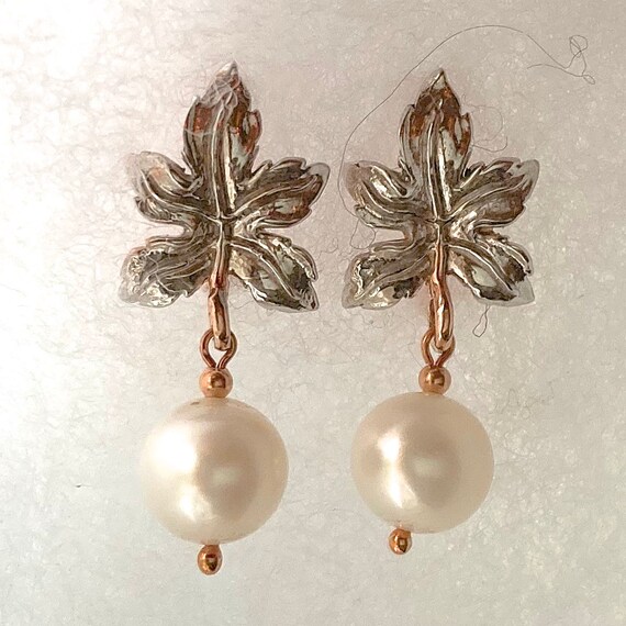 Shell Pearl Earrings Soft Yellow Downton Abby Style Earrings 10mm Pearl Gold Dangle Earrings Art Nouveau Yellow Pearl Gold Dangle Earrings