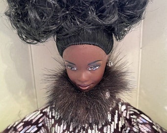 Vintage Afro-Amerikaanse Byron Lars in de schijnwerpers 1997 Barbie Doll-prachtig