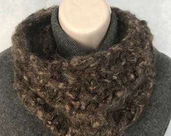 Mocha Cowl