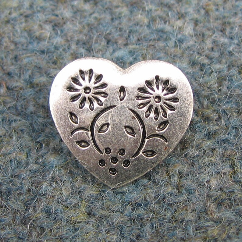 Vintage Button! Metal Heart Button with Flowers!
