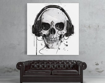 Skull Style: Skulls in Contemporary Art and Design (METALLIC