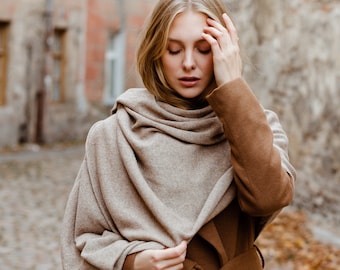 Echarpe femme en cachemire beige. Écharpe longue 100 pour cent en cachemire pur. Cadeau de Noël. Châle bio, écharpe d'hiver