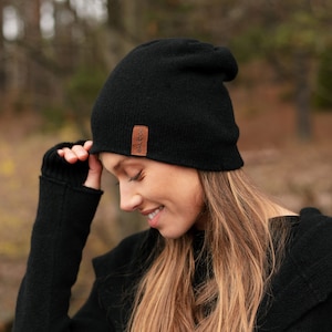 Bonnet en cachemire noir. Bonnet en cachemire double épaisseur pour femme. 100 % laine de cachemire. Cadeau de Noël pour elle