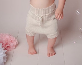 Woll diaper cover, Alpaca Wool shorts for baby, infant, toddler, knit beige, gray, white knitted diaper cover, shorties, cake smash outfit