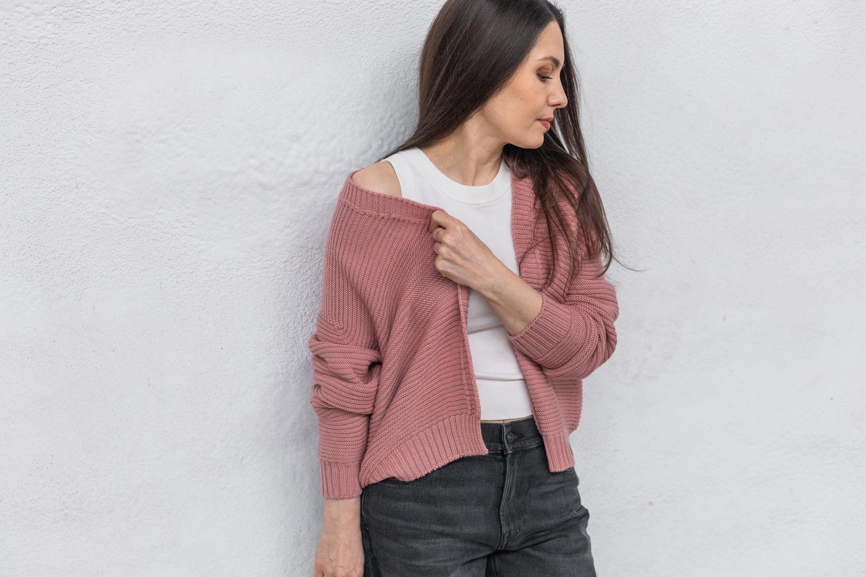Merino wool cardigan. Oversized sweater for women, dusty rose knit open cardigan, Christmas gift, pink winter wrap, natural wool sweater