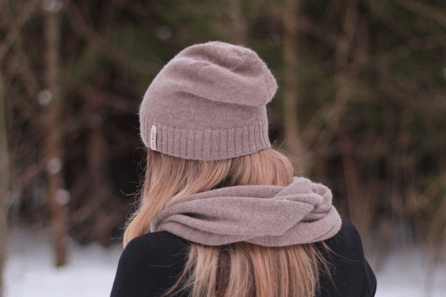 Alpaca Slouchy Beanie for Women - Beige Knit Slouchy Hat  display picture 1