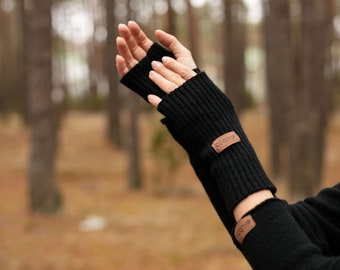 Black Cashmere fingerless mittens for women, 100% cashmere knit fingerless gloves, rib knit wool arm warmers, fingerless mitts