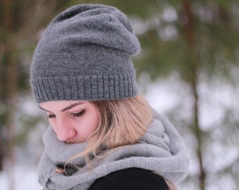 Berretto morbido in alpaca grigio scuro - cappello da donna lavorato a maglia - cappello unisex - berretto da uomo - cappello grigio - berretto da donna