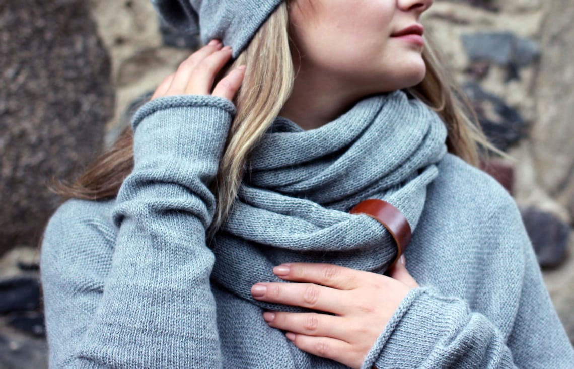 Alpaca Wool Infinity Scarf With Leather Bracelet - Knit Light Gray ...