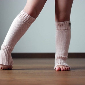 Alpaka Wolle Strick-Stulpen, creme rose, hell rosa gestrickte Beinwärmer für Baby, Säugling, Kleinkind, Kinder, Stiefel Socken, Yoga Socken