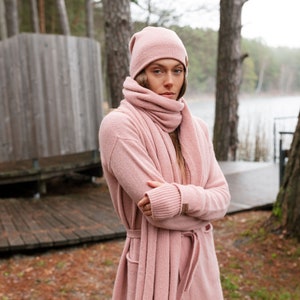 Dusty rose cashmere scarf women. 100 percent pure pink long cashmere scarf. Christmas gift. Organic shawl, winter blanket scarf image 3