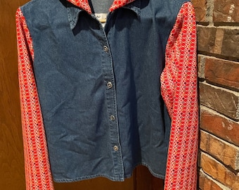 Upcycled Hooded Denim Shirt with 1970s Red Retro Print - Women’s 42”