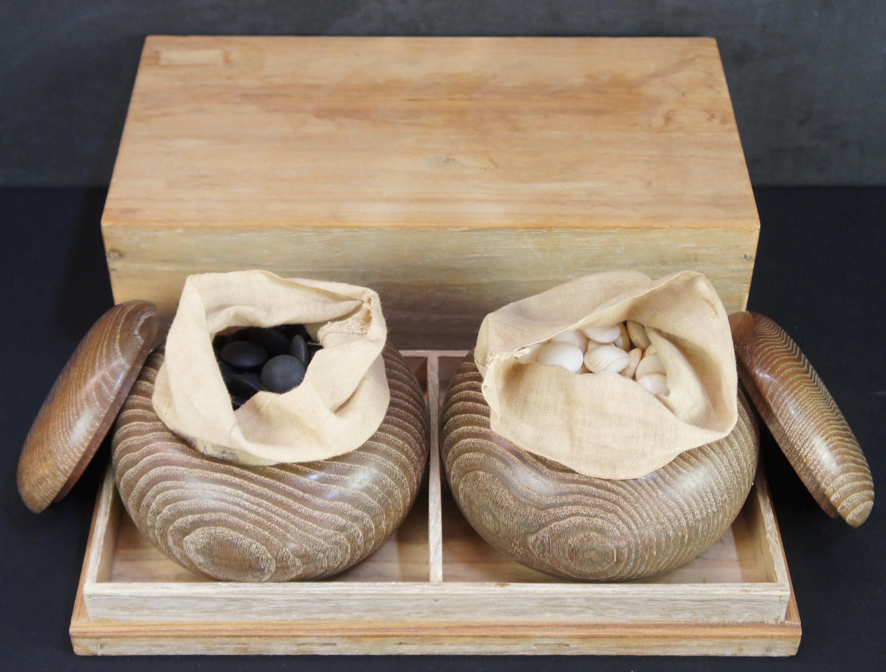 素焼き 筒 筒容器 古美術 花器 古道具 アンティーク 仏教美術 小さな古瀬戸の仏花器, 日本, 鎌倉時代 12世紀-14世紀. （寺 仏教 古