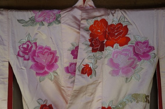 Japan Kimono Uchikake hand made 1980s silk weddin… - image 6