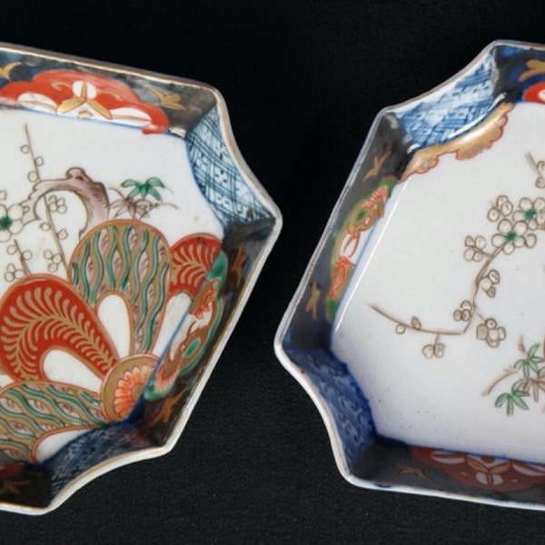 Assiettes Imari japonaises antiques Kakuzara 1800 Japon céramique art Yakimono