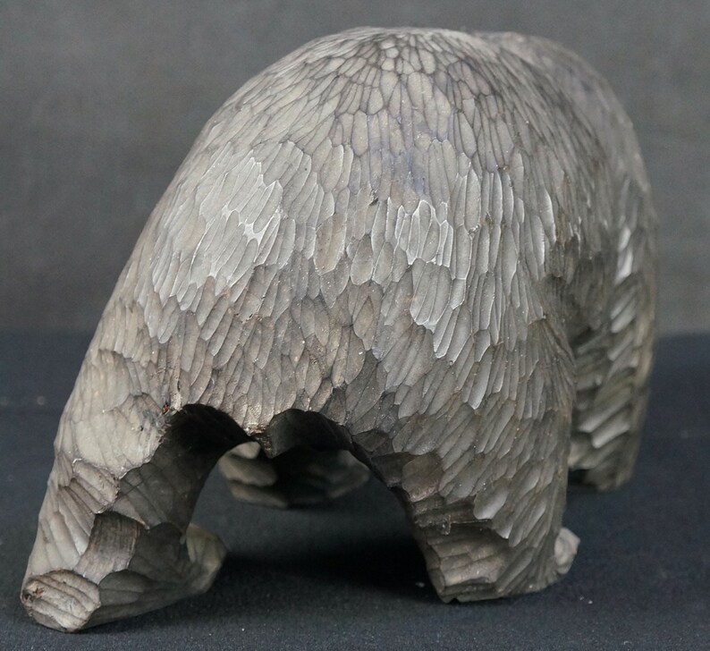 Japan bear wood carving Ainu art Okkaido 1970s hand rural craft