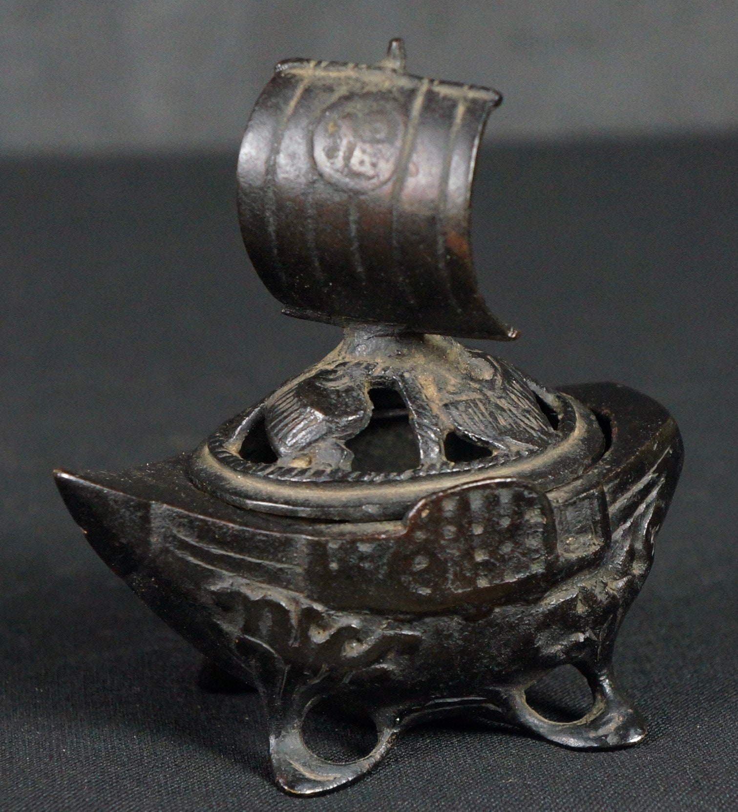 Antique Japan bronze Takarabune censer 1800s lost wax craft