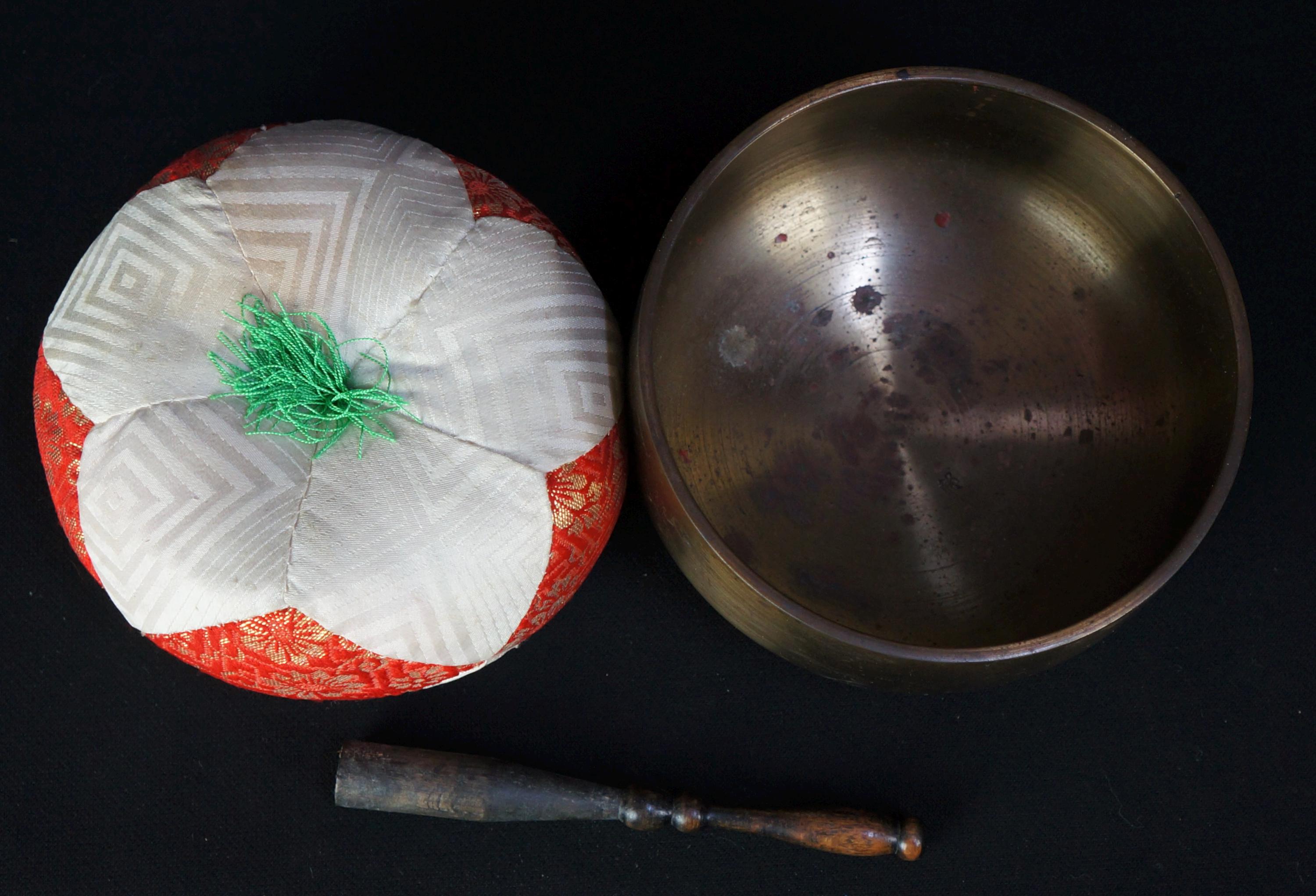 仏壇 日本の仏具 おりん 鐘 青銅製 1950年 - Etsy 日本
