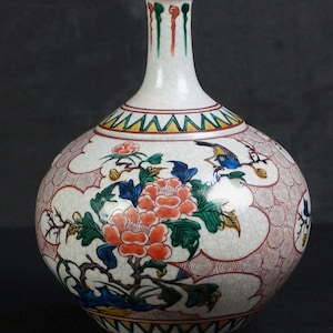Antique Japan Imari Tokkuri Sake bottle Matsu motif 1900 wood kiln art