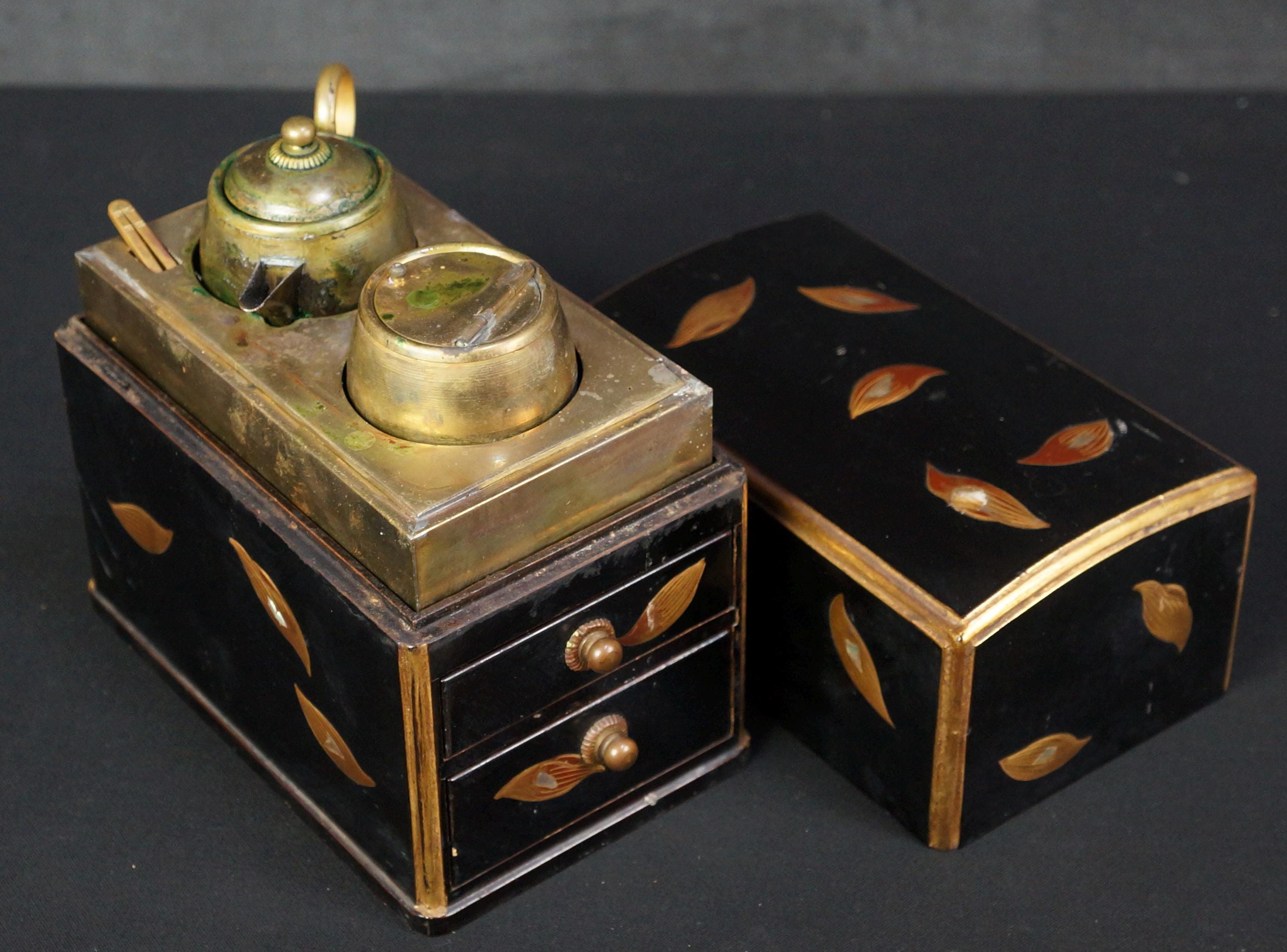 【am.】ジャパンアンティーク　机　古道具　スリップド JapanVintageAntique - Etsy 日本