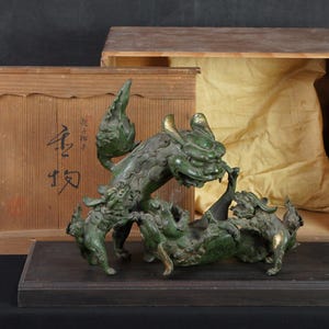 Japan bronze Shishi lion-dog statue group lost wax technique 1936 hand craft