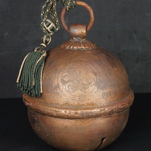 Antique Japan Dai-Suzu Buddhist/Shinto temple bell 1900 Tokugawa iron bell
