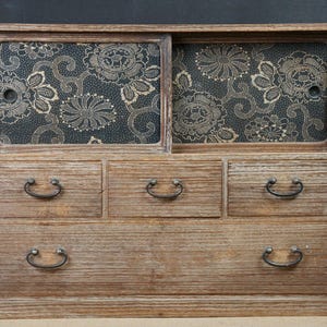 Antique Tansu Japan furniture 1900 carpenter craft Kiri wood cabinet