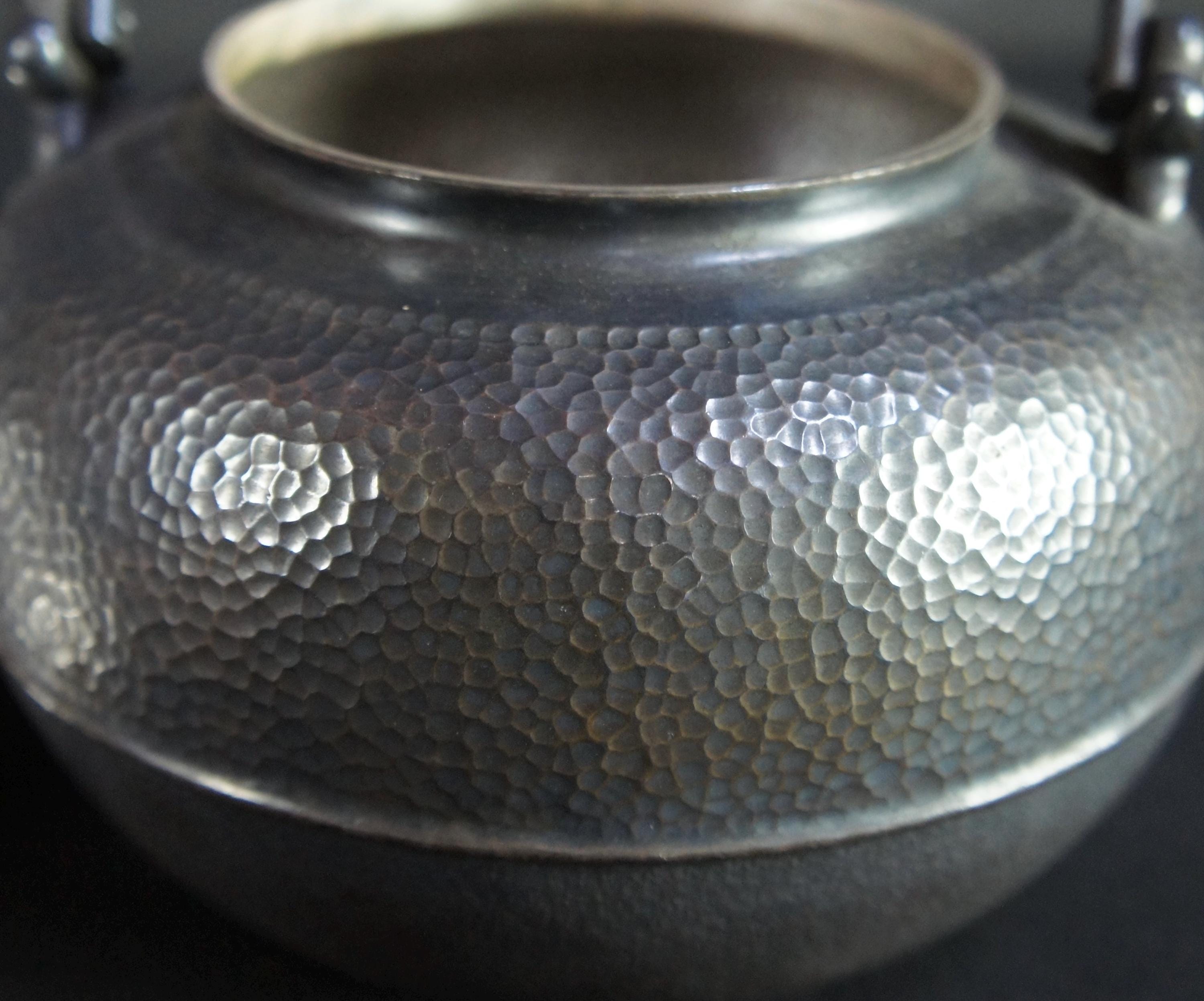日本の銀のやかん、ヤカン、手打ち細工、1930年代、煎茶 - Etsy 日本