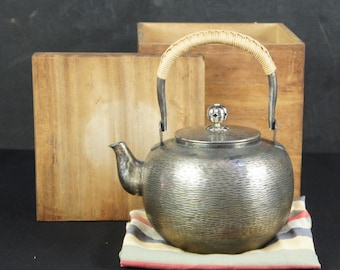 日本の銀のやかん、ヤカン、手打ち細工、1930年代、煎茶 - Etsy 日本